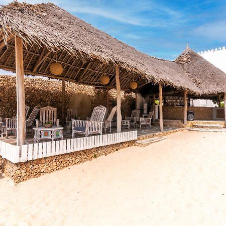 Jumbo Club Watamu Hotel Buitenkant foto