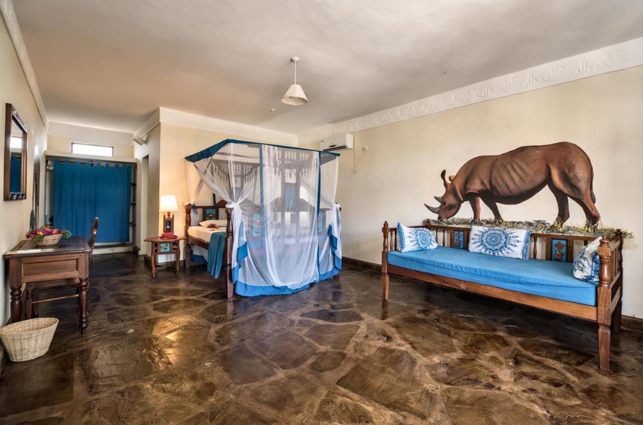 Jumbo Club Watamu Hotel Buitenkant foto