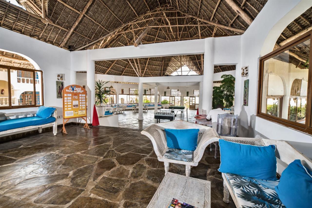 Jumbo Club Watamu Hotel Buitenkant foto
