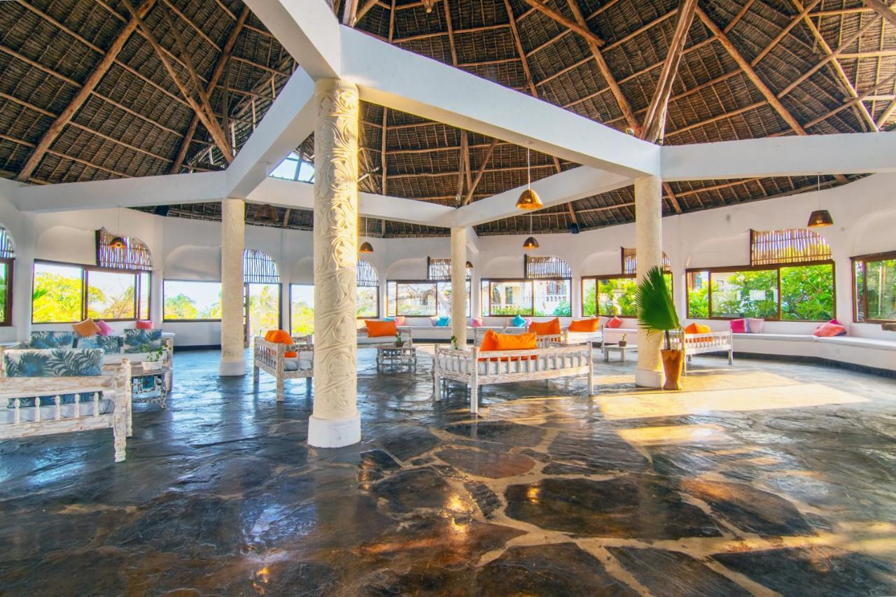 Jumbo Club Watamu Hotel Buitenkant foto