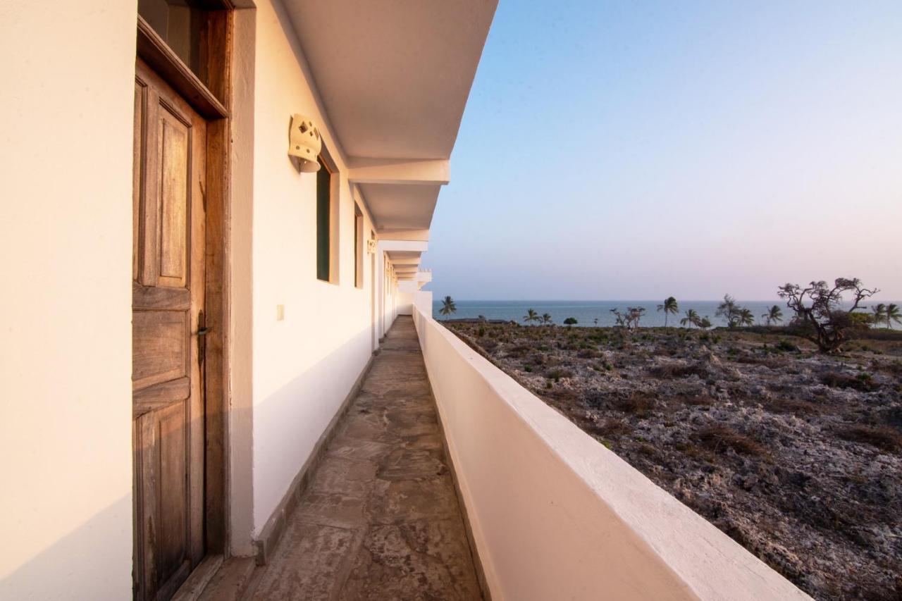 Jumbo Club Watamu Hotel Buitenkant foto